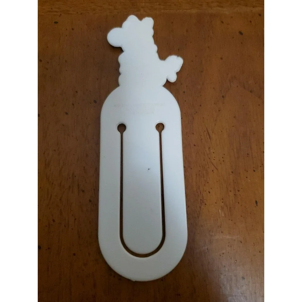 Disney Minnie Mouse Paper Clip Bookmark Plastic Disneyana USA Vintage